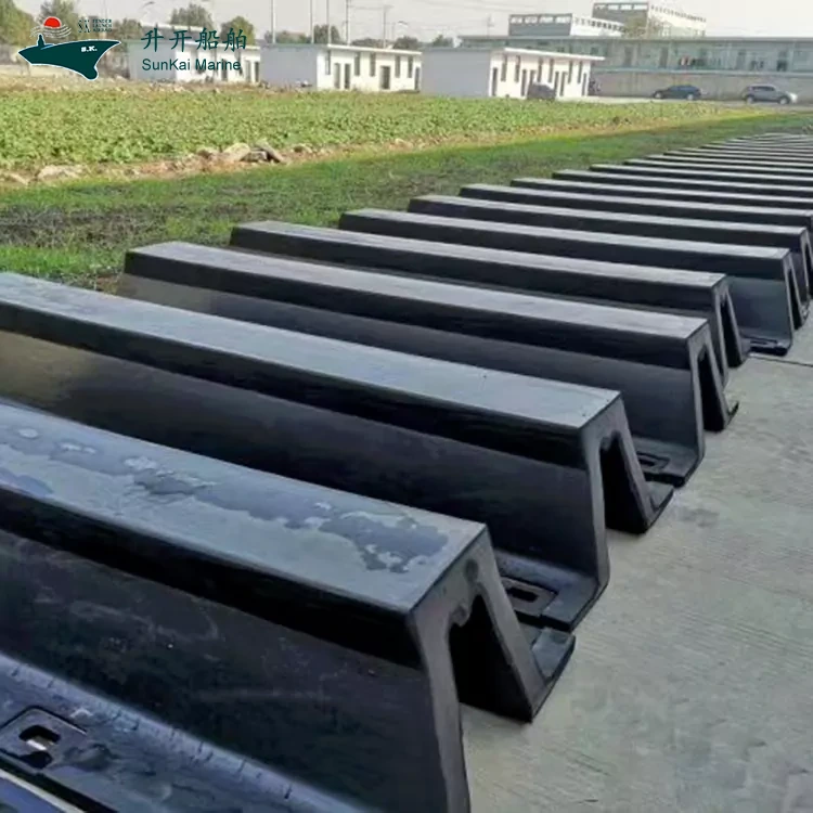 Posílení bezpečnosti přístavů: Qingdao SunKai Marine sériově vyrábí dokovací pryžové nárazníkové pásy k ochraně kotvících operací na vnitrostátních a mezinárodních terminálech